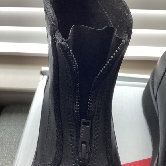 UGG® Women's CityFunc Zip Booties, size 9.5 - Picture 9 of 10